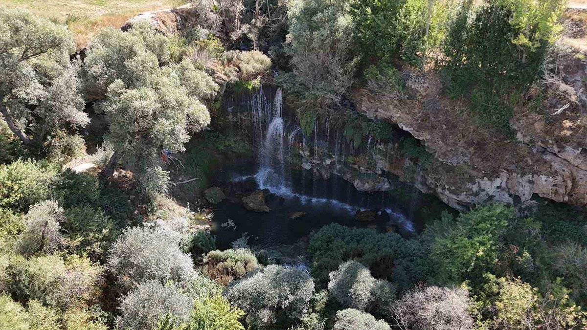 Sivas'ın Saklı Cennet'i sesi ve görüntüsüyle mest ediyor... 'Doğal yapısıyla kalması insana huzur veriyor'