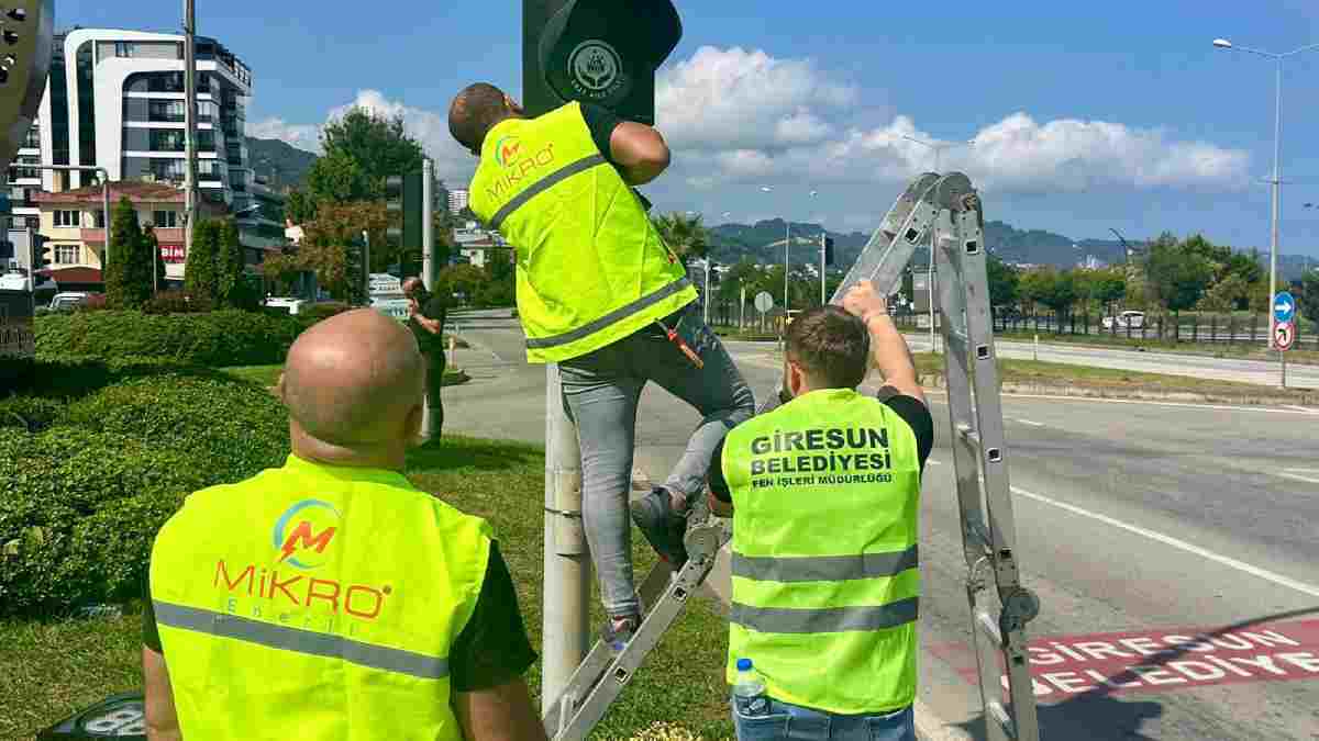 LED’li geri sayım sinyalizasyonları takıldı