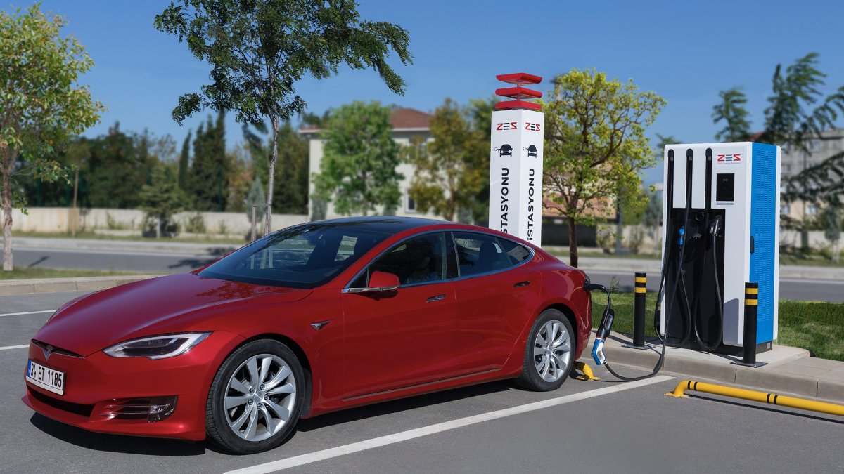 EPDK: Trafikte 292 bin elektrikli araç var, 1 milyonu bulabilir