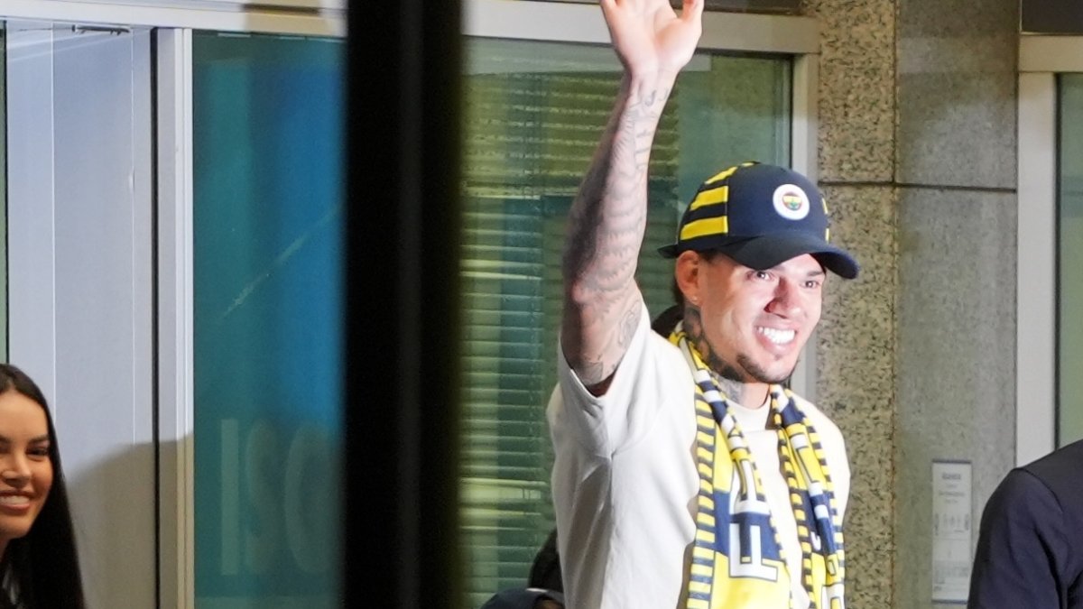 Ederson resmen Fenerbahçe'de: İşte Brezilyalı yıldızın maliyeti