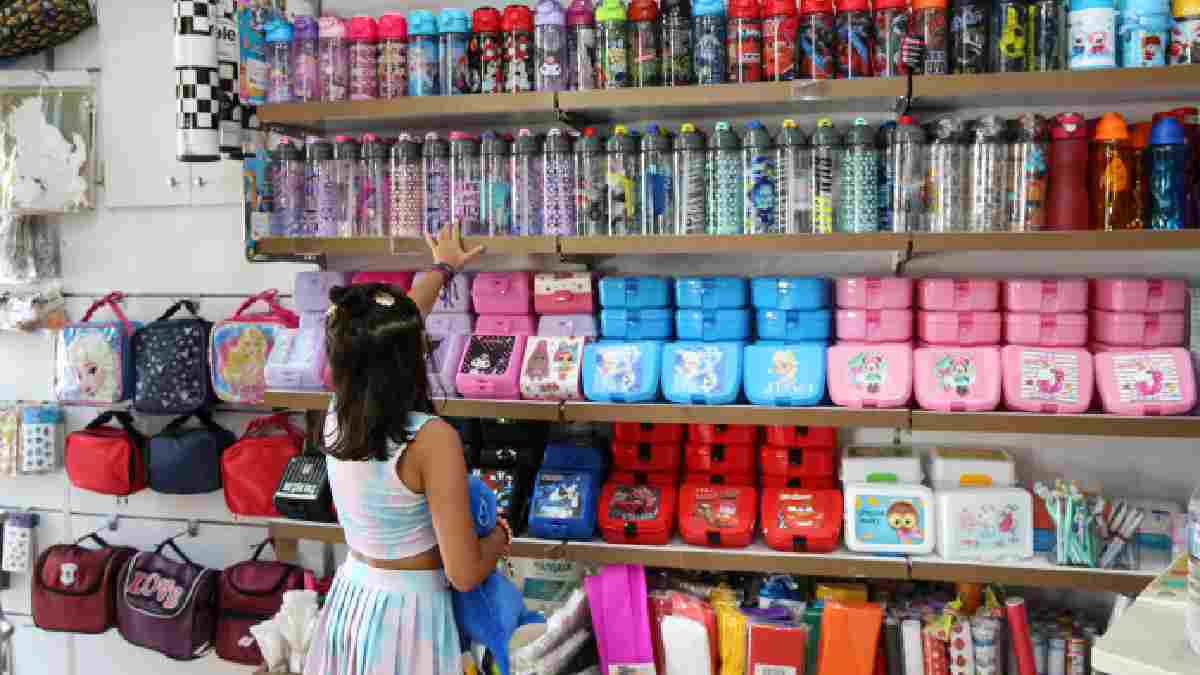 Büyükşehirden eğitimde fırsat eşitliği... Yaklaşık 104 bin öğrenciye 91 milyon TL kırtasiye desteği verildi