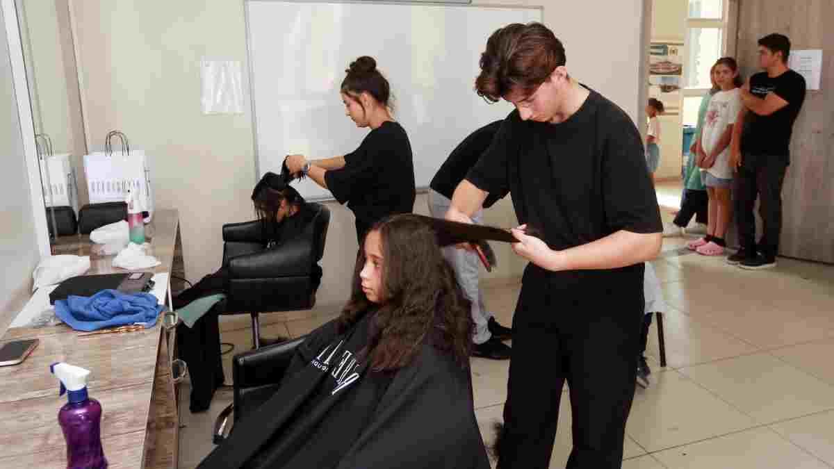 Yenimahalle Belediyesi çocukları okula hazırlıyor: Saç kesimi hizmetinden 300’e yakın öğrenci faydalandı