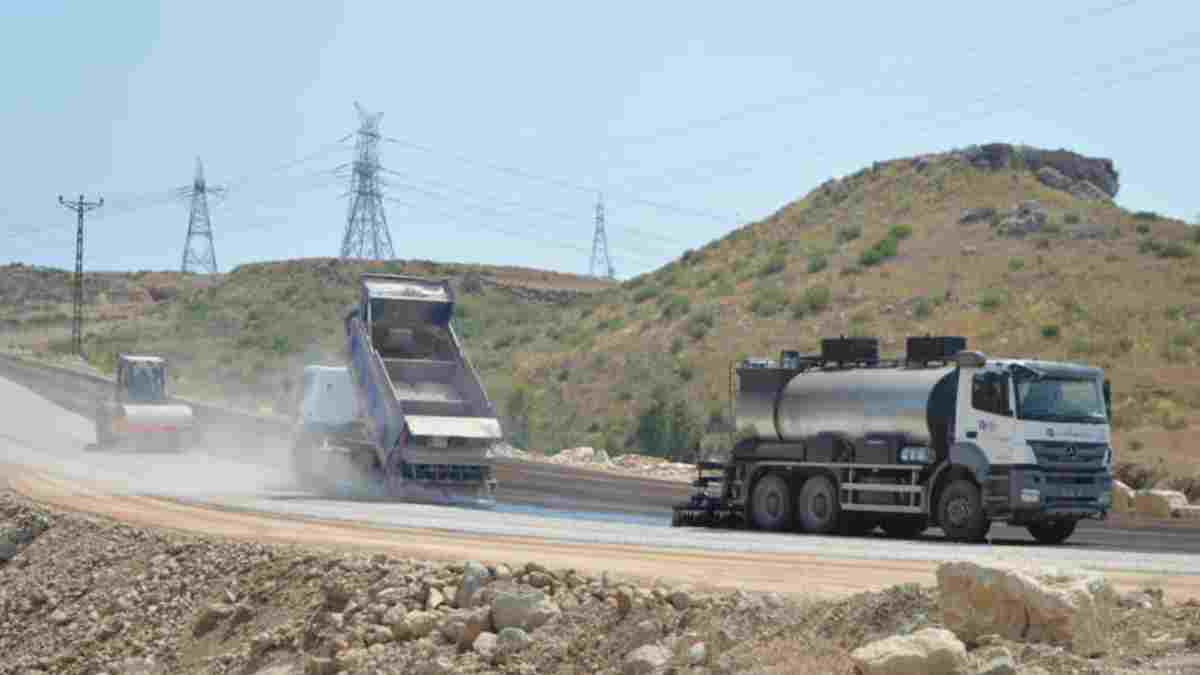 Manavgat’ta grup yolları asfaltlanıyor