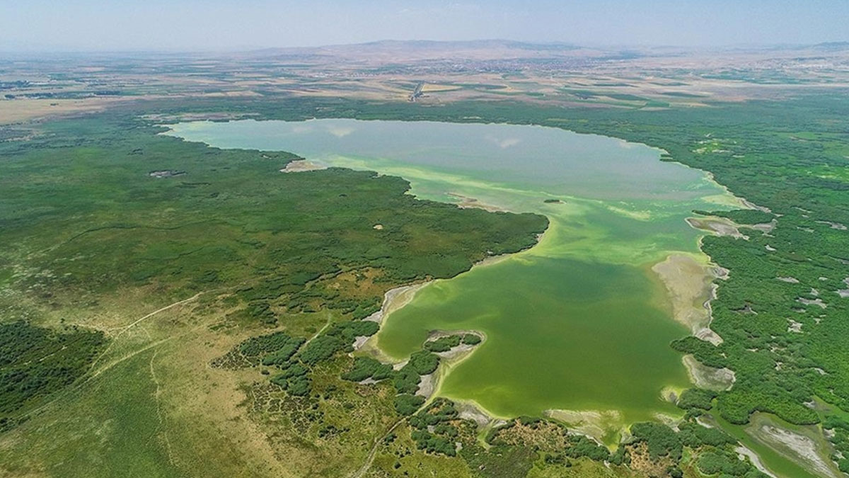 Eber Gölü’ne giriş-çıkış yasağı