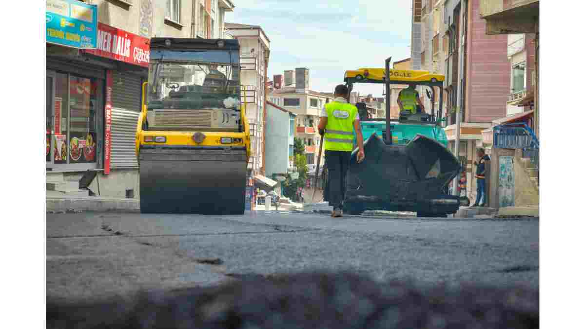 Esenyurt’un altyapı ve bozuk yol sorunu çözülüyor!