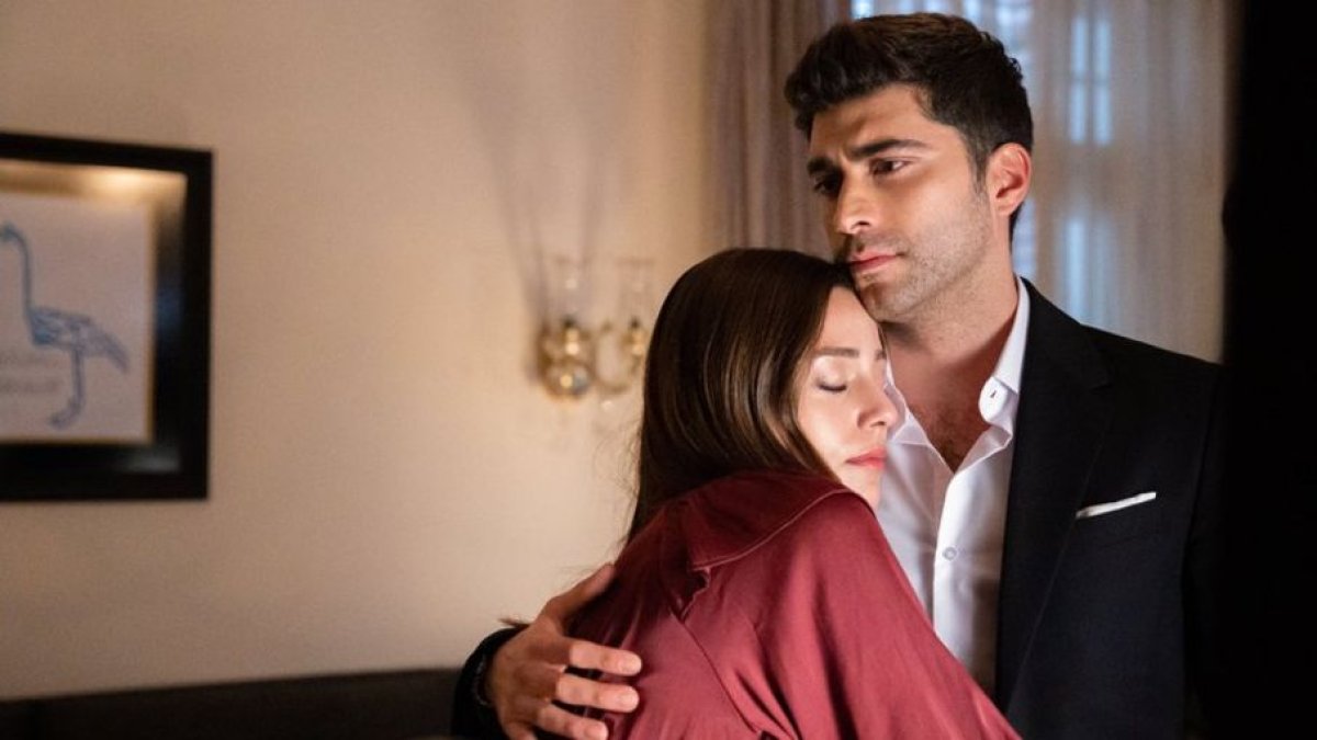 Kızılcık Şerbeti'nde yeni sezon bombası: Diziden ayrılan o isim sürpriz bir şekilde geri dönüyor!