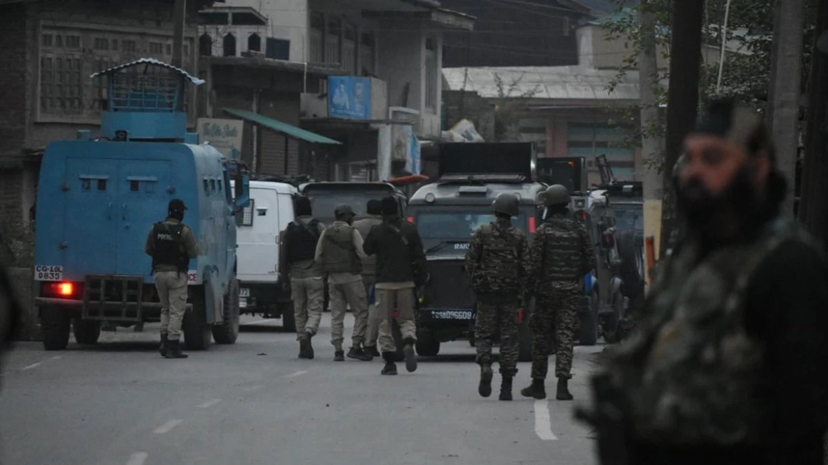 Pakistan'da patlama: 4 ölü, 17 yaralı