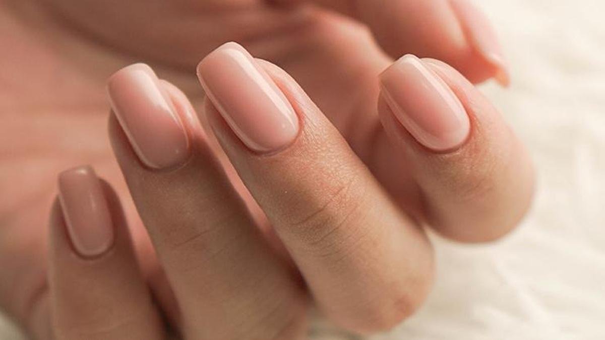 Milyonlarca kadının kullandığı o ojelere Avrupa'da yasak geldi: Kısırlık ve kanser riski taşıyor...