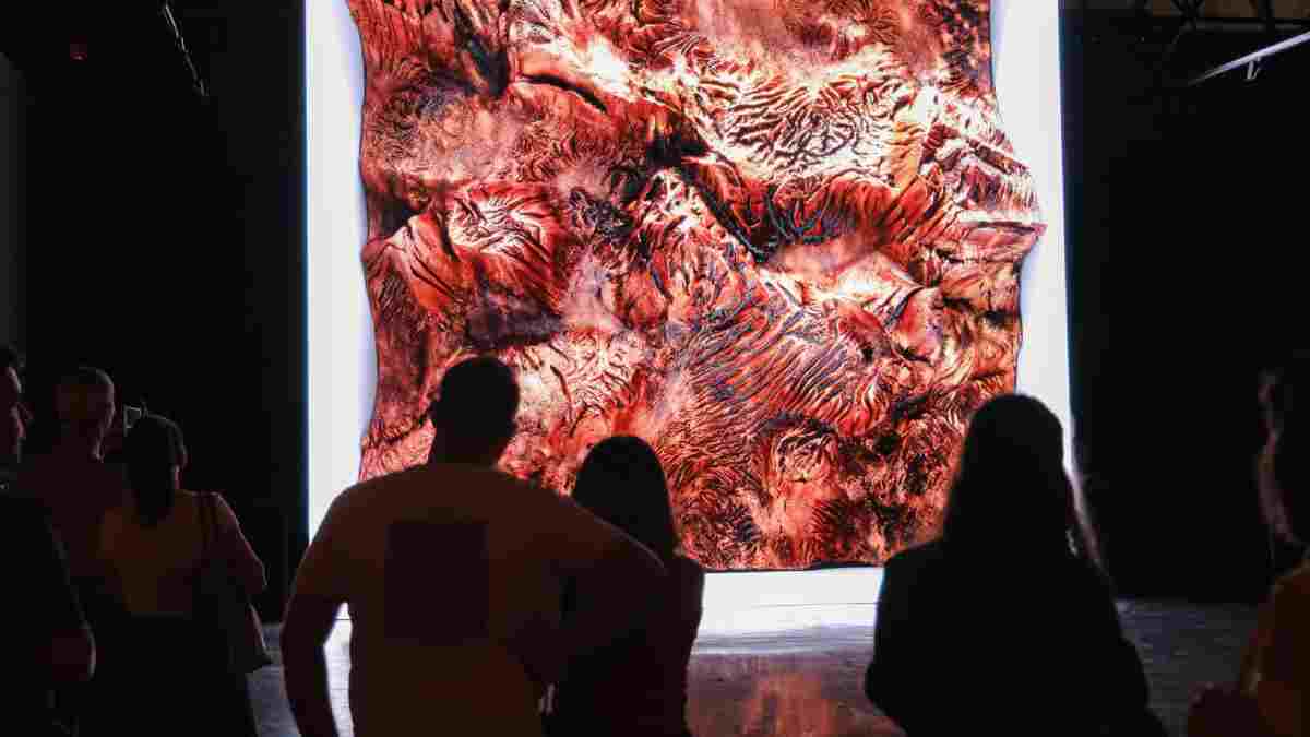 İzmir Enternasyonal Fuarı’nda Atatürk ve Refik Anadol sergilerine büyük ilgi