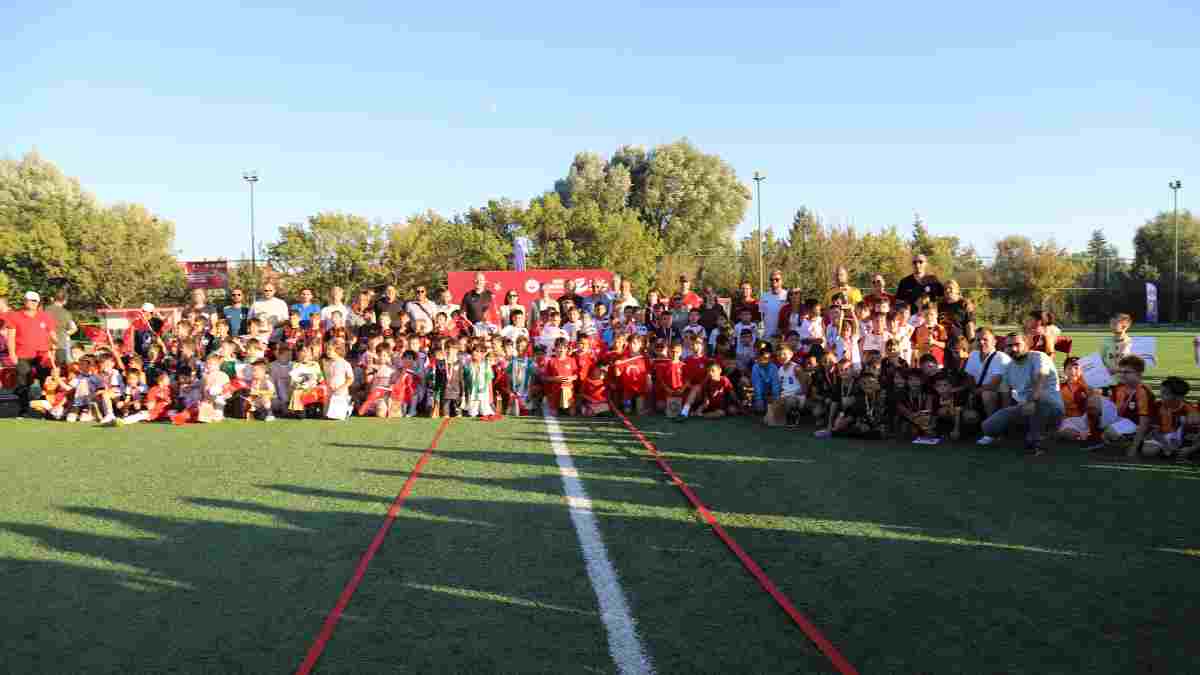 “Zaferden Kurtuluşa Mini Minikler Futbol Şenliği” coşkuyla tamamlandı