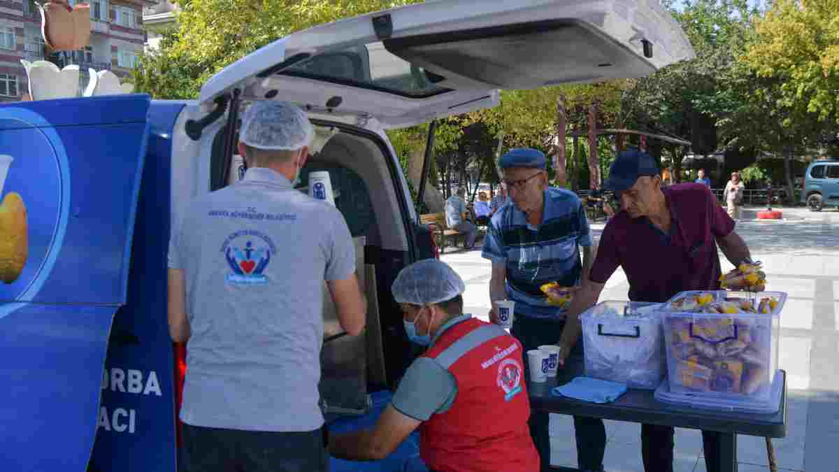 Ankara Büyükşehir emeklilerin yanında