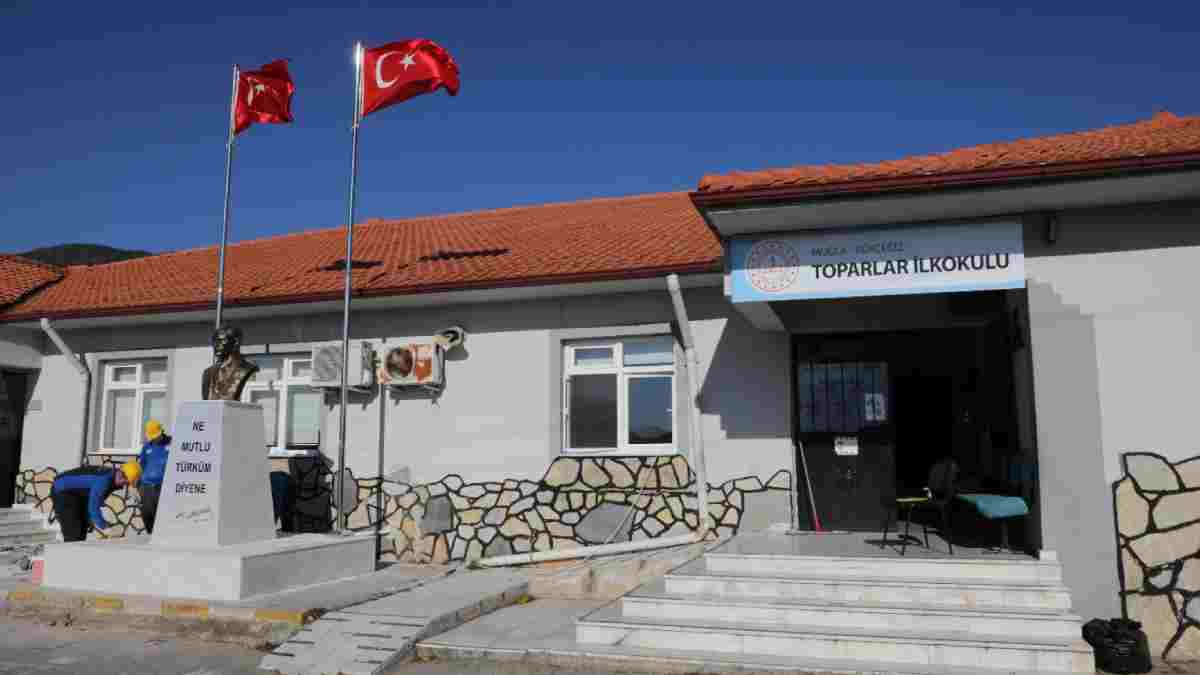 Büyükşehir okulları yeni döneme hazırladı