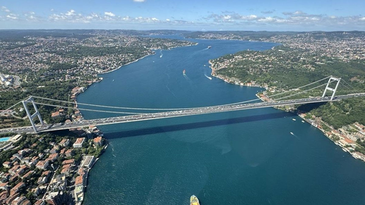 İstanbul Valiliği'nden Boğaz'da teknelere yeni düzenleme: İzinsiz kıyı kullanımına yasak