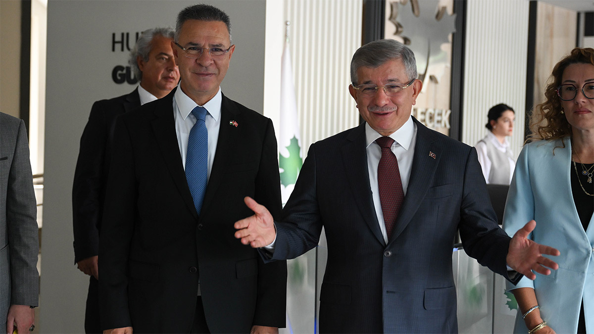 Filistin Büyükelçisi Mustafa’dan Davutoğlu’na veda ziyareti