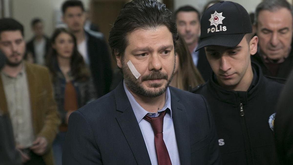 Diziden apar topar gitmişti! Ali resmen geri döndü: Arka Sokaklar 20. sezon fragmanı yayınlandı!