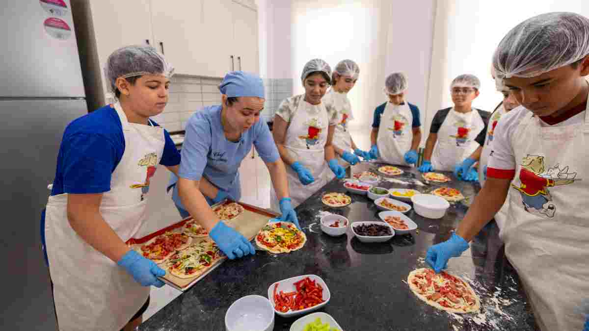 Büyükşehir Belediyesi’nin Mezitli Çocuk Kampüsü eğlenerek öğrenmenin yeni adresi oldu