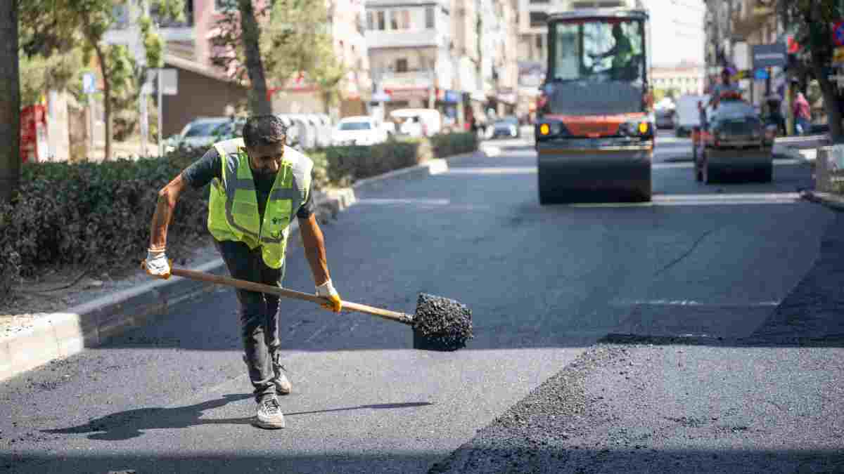 Bornova’da yollar 8 Eylül’e hazır