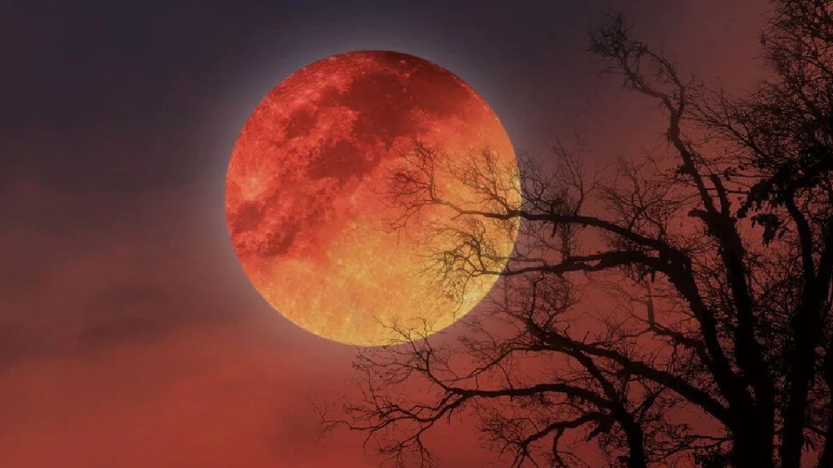 Hafta sonu gökyüzü şöleni: Kanlı Ay Türkiye’den görünecek