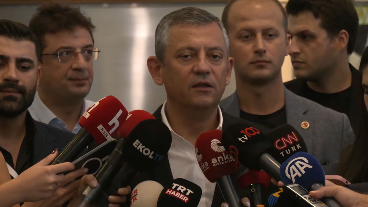 Özel’den kurultay açıklaması: Kayyum atansa da 6 gün durabilir