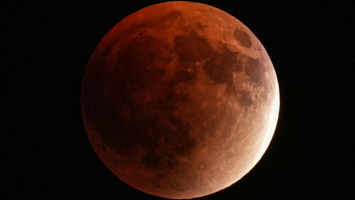 Doğa olayı mı, felaket habercisi mi? 'Kanlı Ay' tutulması ve bilimsel gerçekler