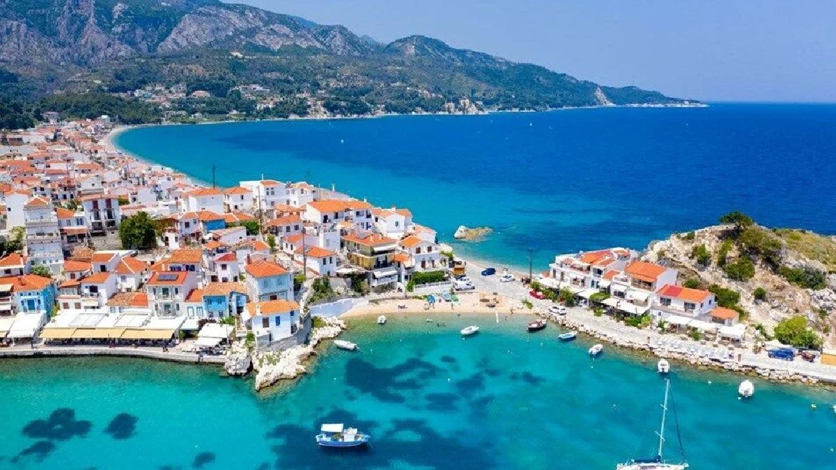 Türkler tatil için rotayı o ülkeye çevirdi! Vize alamayan gayrimenkul alıyor