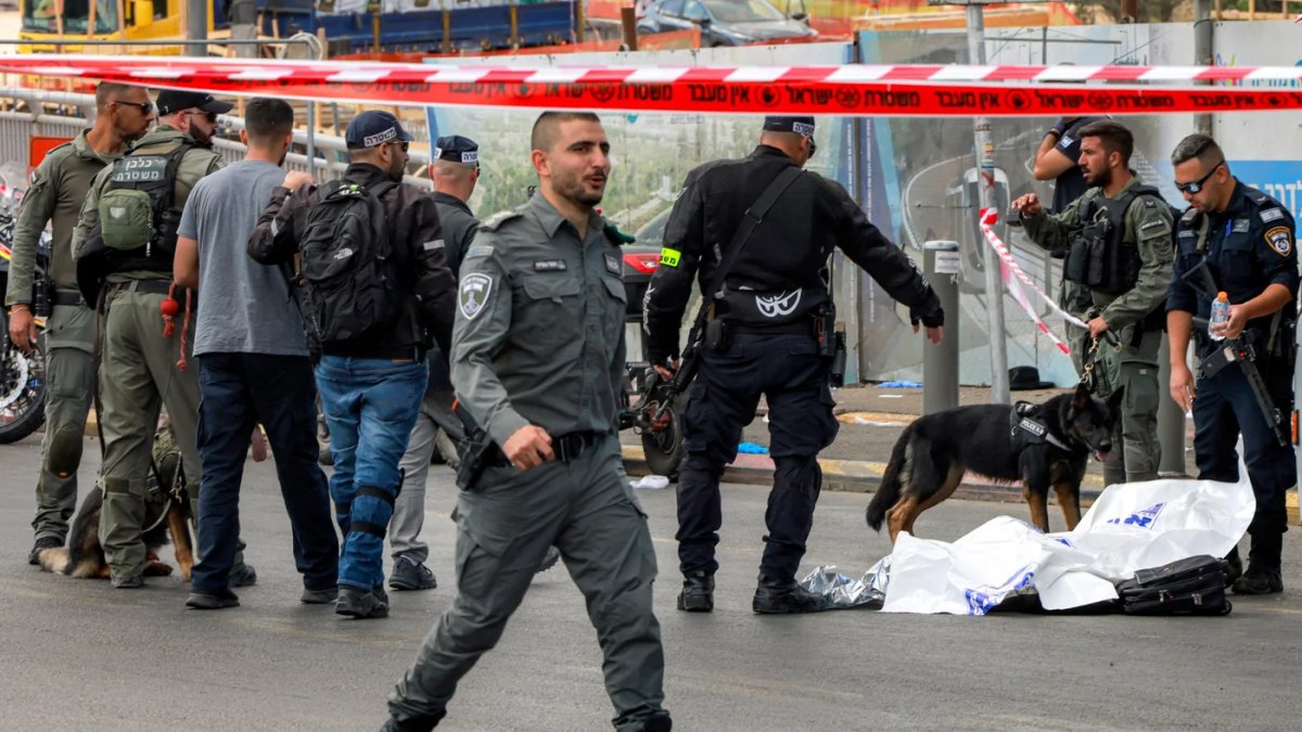 Kudüs'te 6 İsrailli öldürüldü: Otobüs durağına saldırı