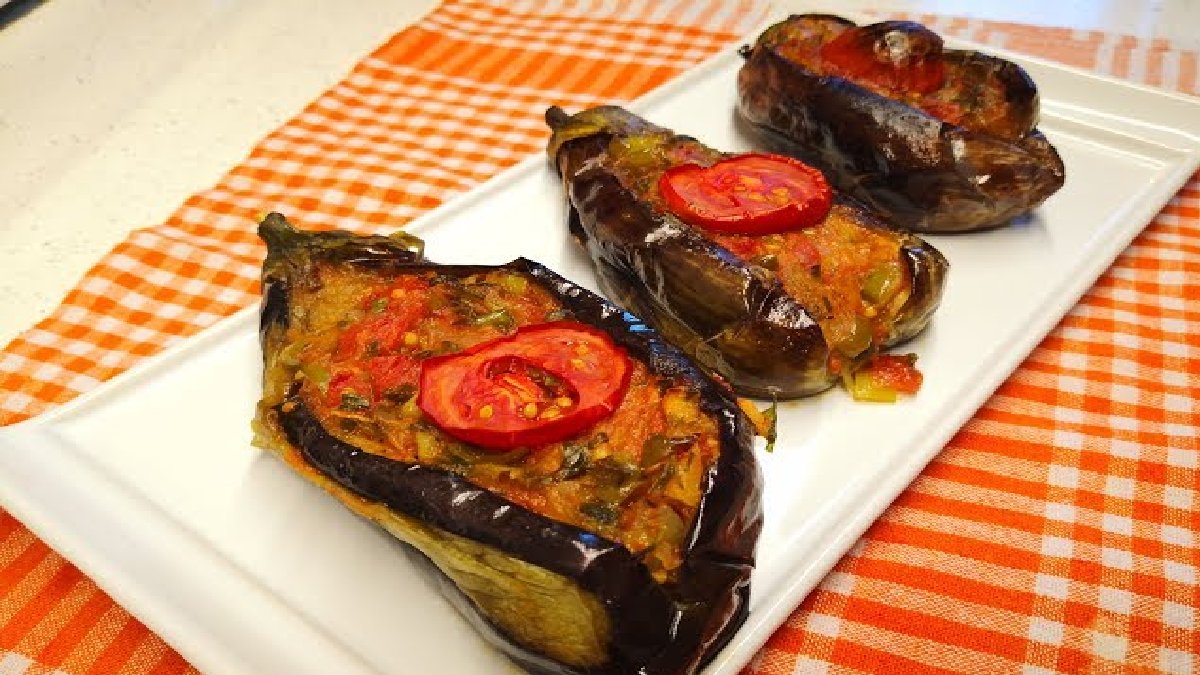 Misafirleriniz bu lezzet karşısında bayılacak! Patlıcanın en güzel hali imam bayıldı tarifi…