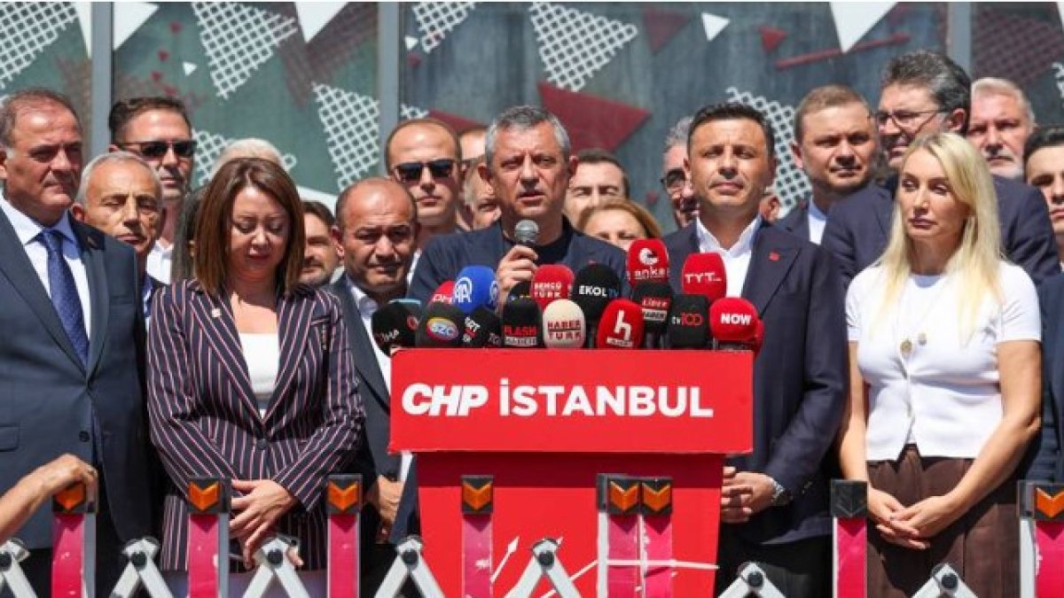 Özel, CHP İstanbul İl Başkanlığı'nı yeni ofisi yaptı: Yarın yeni çalışma ofisine gidecek
