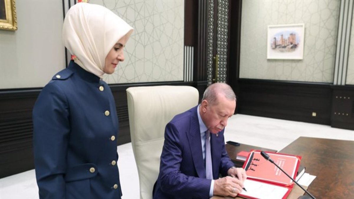 Erdoğan, Dijital Dünyada Çocuk Hakları Sözleşmesi'ni imzaladı