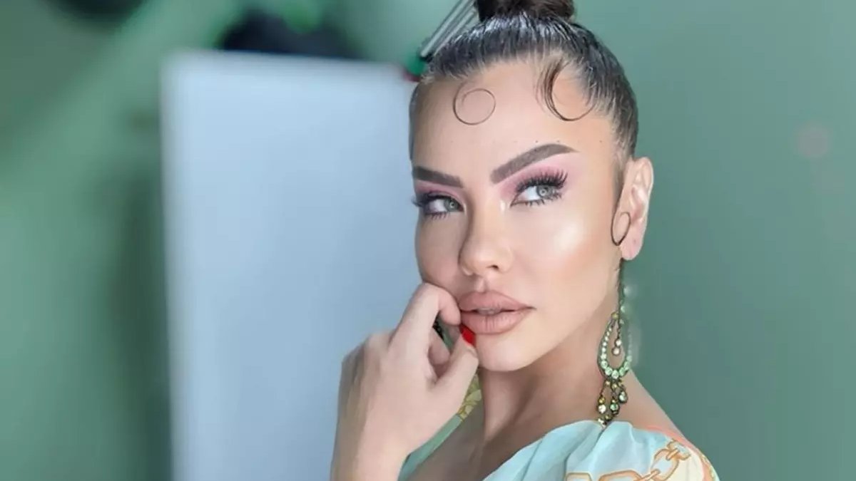 Beyninde kitle tespit edilmişti… Şarkıcı Lara yeni sonuçlarını açıkladı