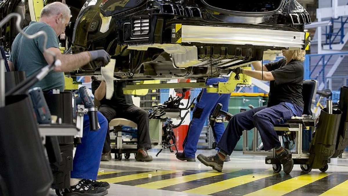 Avrupa sanayisinde alarm: Son sekiz ayda 72 işletme kepenk indirdi