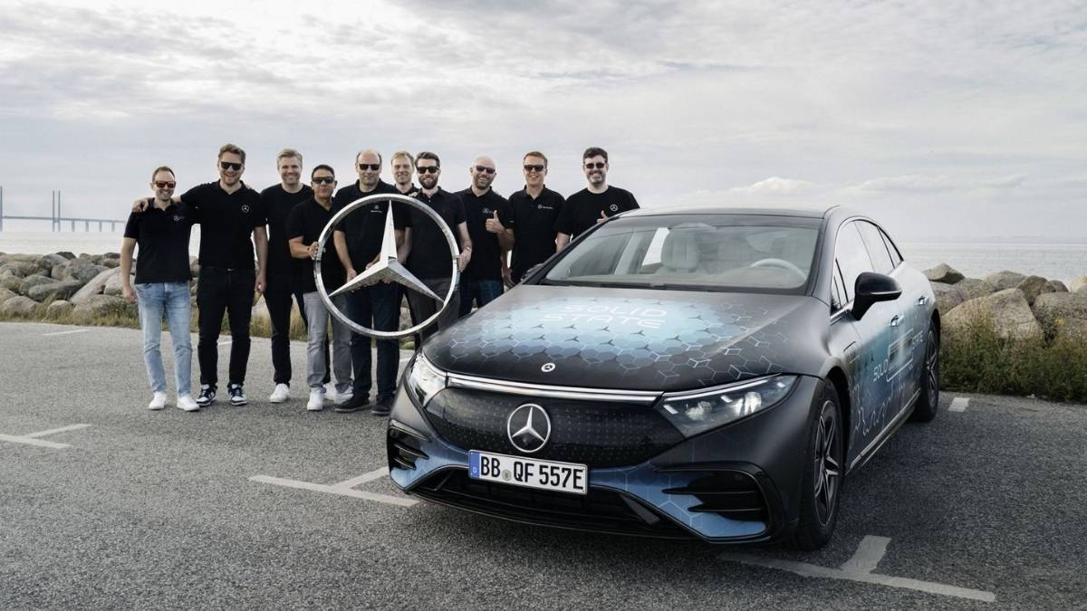 Mercedes'ten elektrikli araçta devrim: Tek şarjla 1.342 KM menzil!
