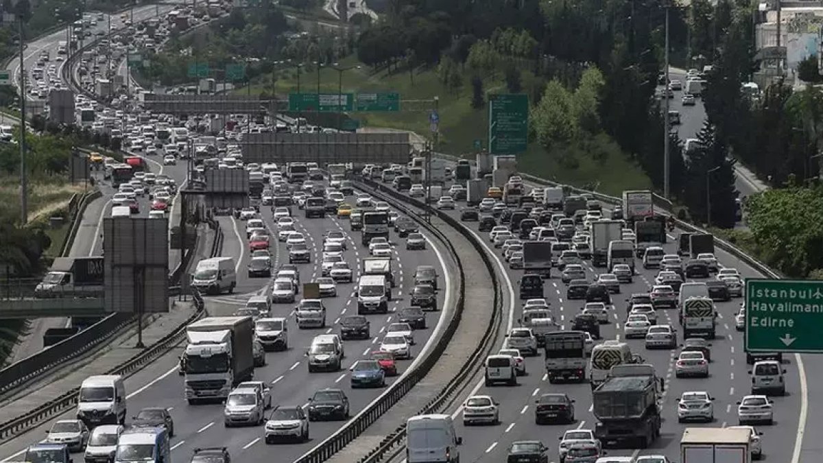 İstanbul’da trafik kabusu: Akşam saatlerinde yoğunluk tavan yaptı