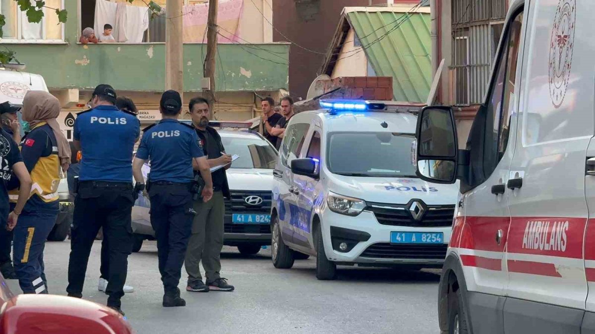 Gebze’de kan donduran olay: Anne ve 5 yaşındaki kızı evde ölü bulundu