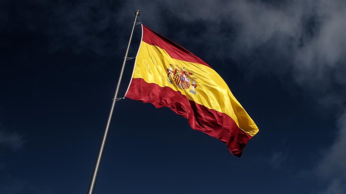 İspanya’da çocukların sigara içmesine izin veren ebeveynlere para cezası