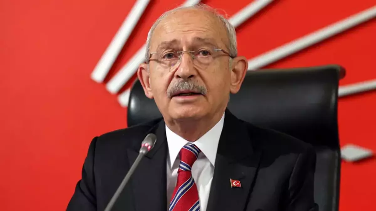 Kılıçdaroğlu hakkındaki "suçu ve suçluyu övme" davası