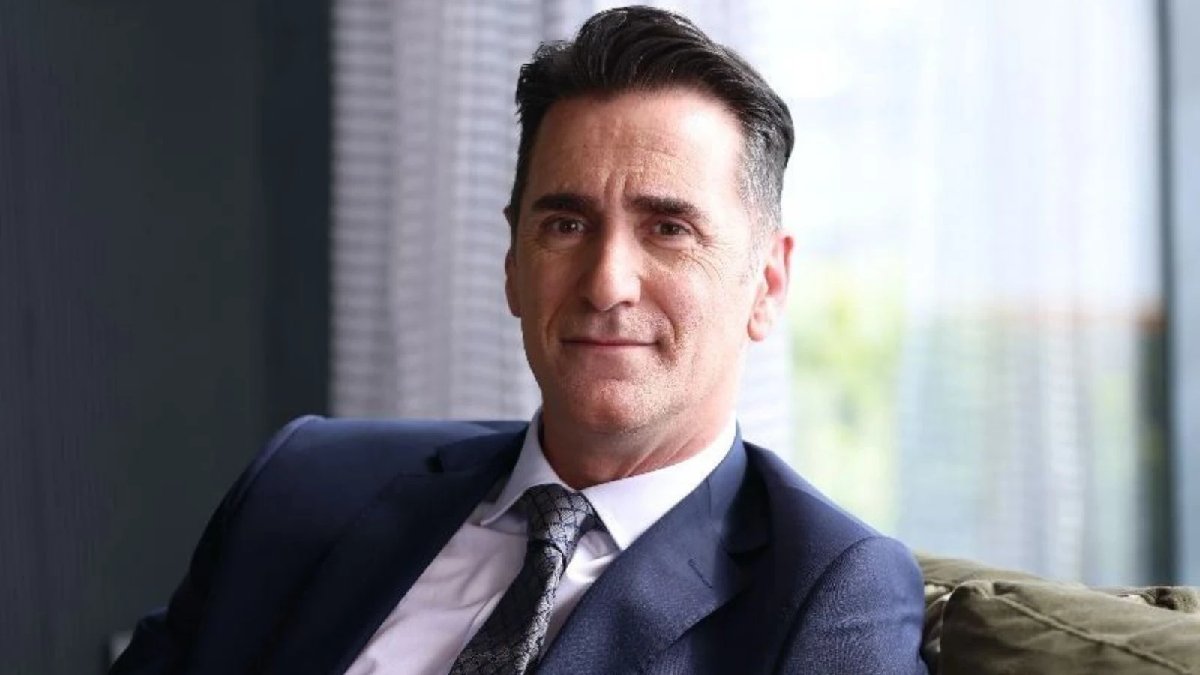 Doktorlar dizisinin Suat’ı sektör değiştirdi! Ünlü oyuncu artık o sektörde boy gösterecek