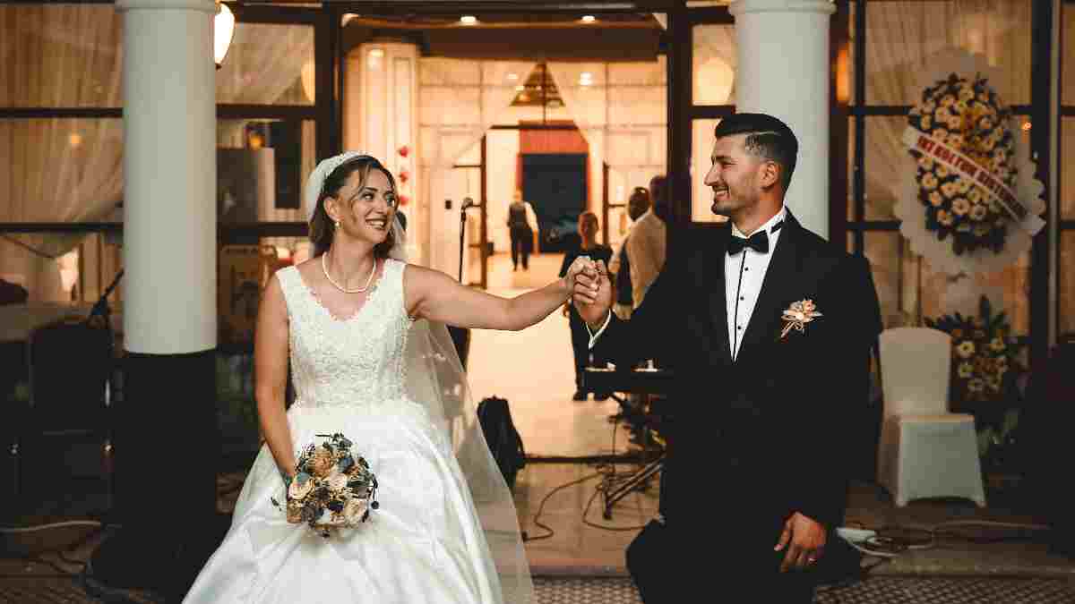 Büyükşehir'in ücretsiz düğün salonu kapılarını yeni çiftlere açtı: Kuzey Yıldızı’nda ilk düğün yapıldı