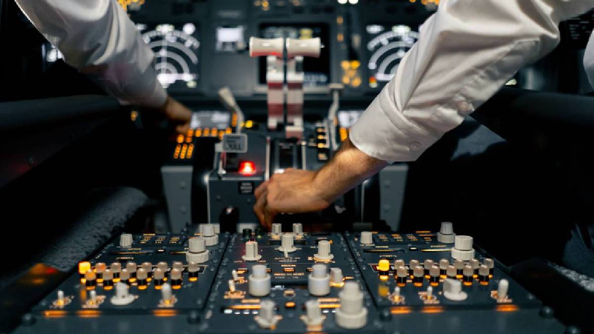 Sendika yorgunluk uyarısı yaptı: Alman pilotların çoğu uçuş sırasında uyuyor