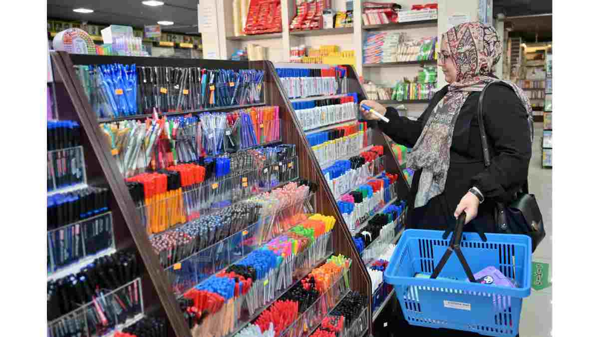 Esenyurt Belediyesinden öğrencilere “Eskart” desteği: Bu uygulama ile anlaşmalı kırtasiyelerden okul malzemeleri alınabilecek