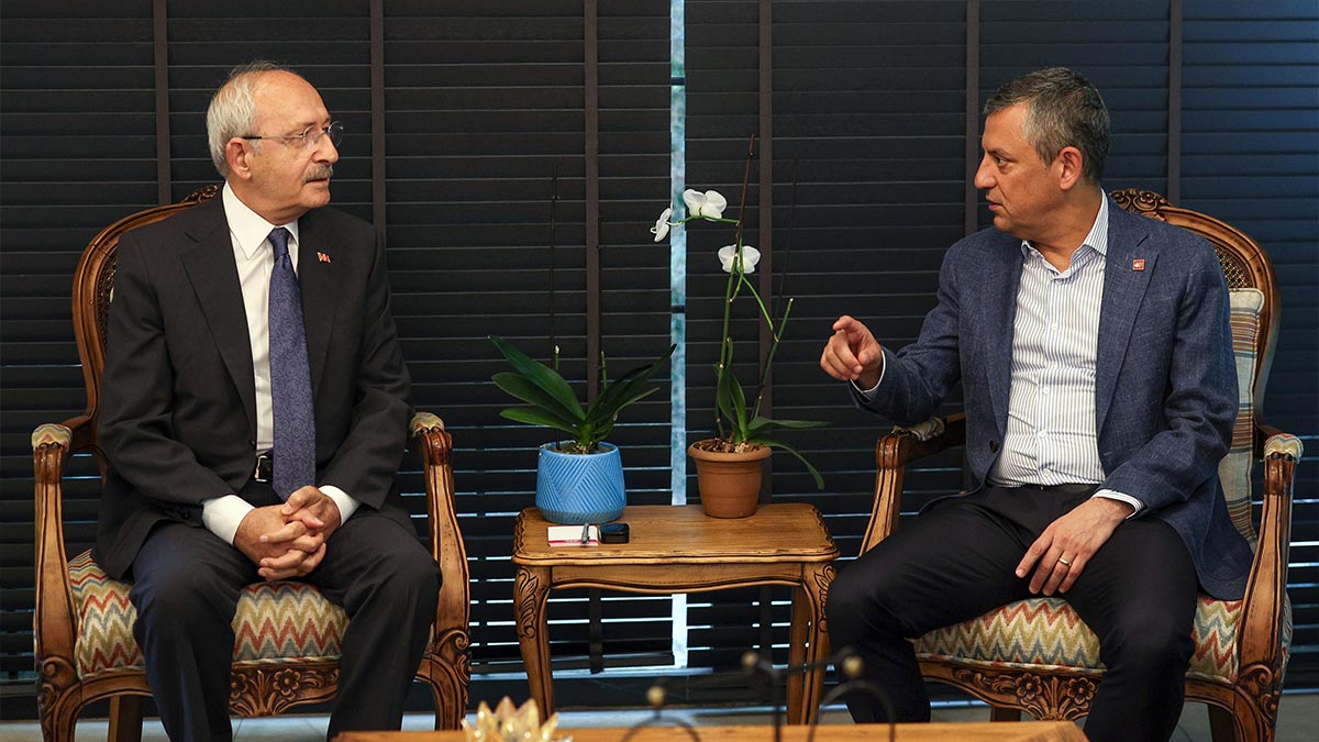 Özel'den Kılıçdaroğlu'na çağrı: CHP'nin kayyumlarla yönetilemeyeceğini açıklamalı