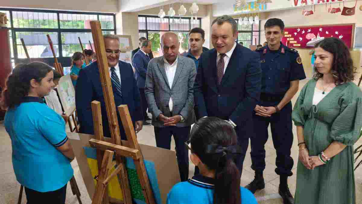 Yumurtalık Belediye Başkanı Erdinç Altıok, merkezdeki Pazar yerinde düzenleme gerçekleştirdiklerini söyledi