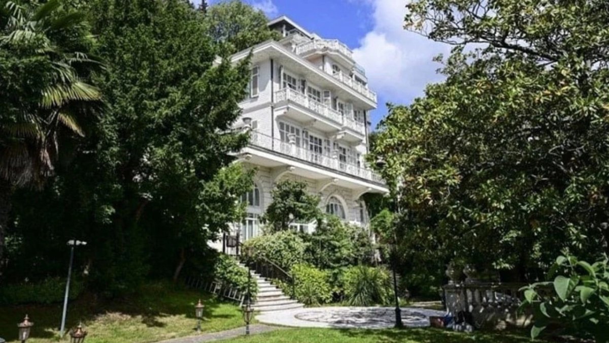 Boğaz'ın incisi 'Beyaz Köşk' 835 milyon TL'ye satışa çıktı