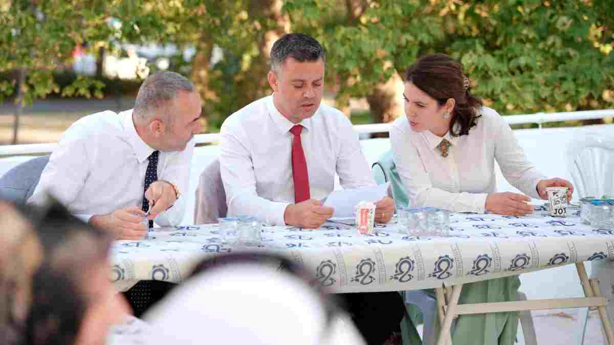 Başkan Sarıkurt, Hanımeli Çarşısı’nın emektar kadınlarıyla buluştu