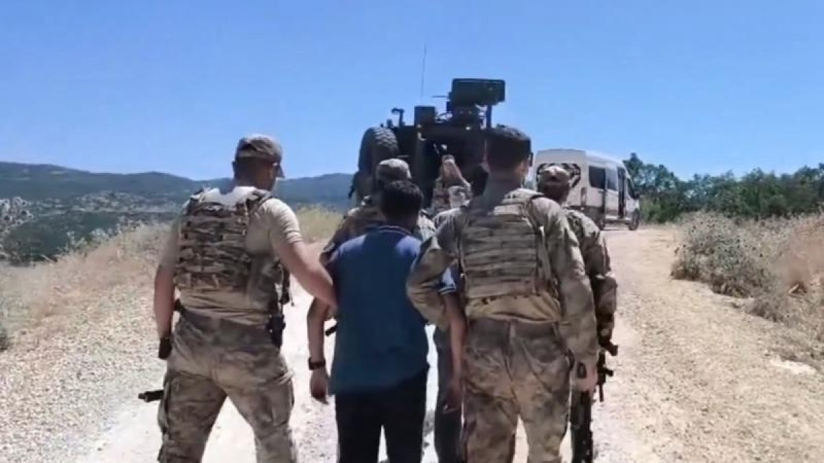 Diyarbakır’da uyuşturucu operasyonu: 18 tutuklu