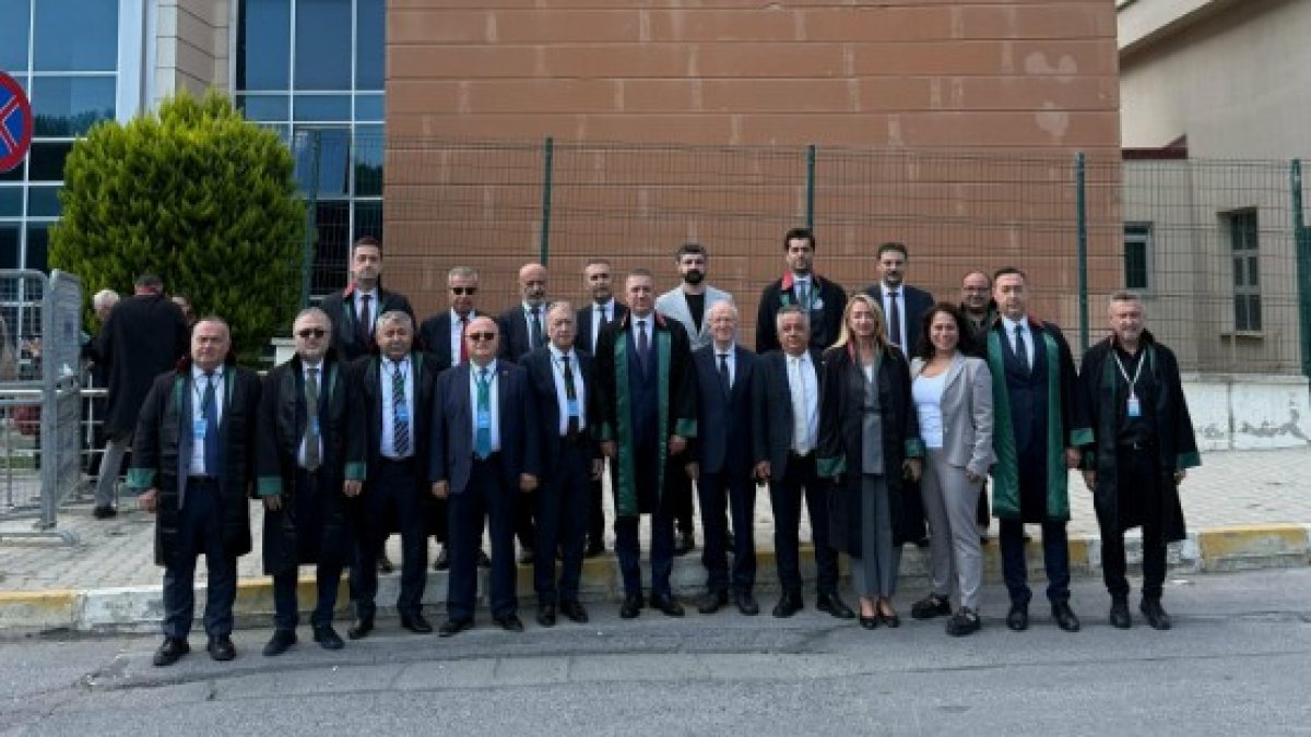 İmamoğlu'nun avukatı Pehlivan'a yönelik uygulamaya 76 barodan ortak tepki:  Tutuklu savunmayı reddediyoruz