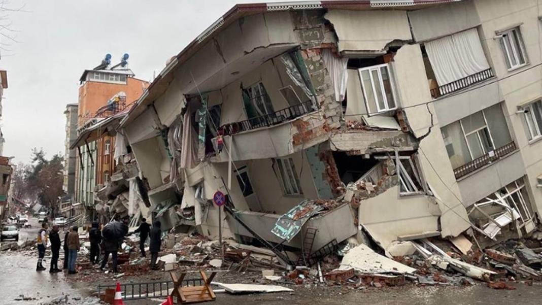 485 diri fay, saatte 5 deprem: 20 yılda 100 kat artan sarsıntı