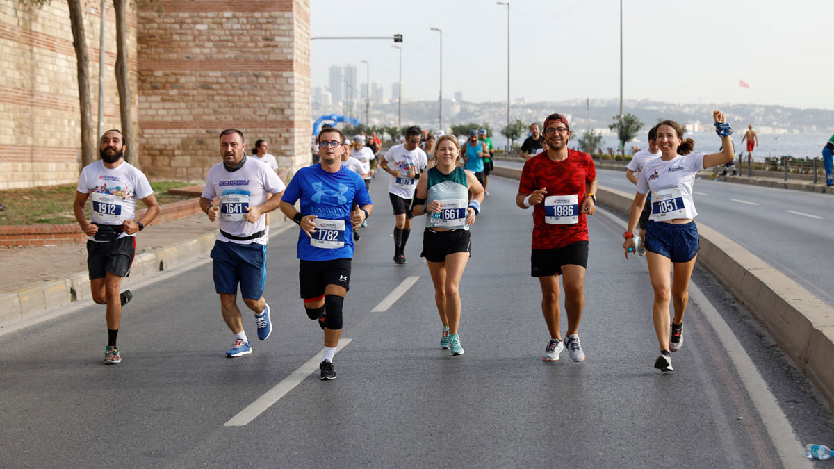 İstanbul'da bazı yollar trafiğe kapatılacak
