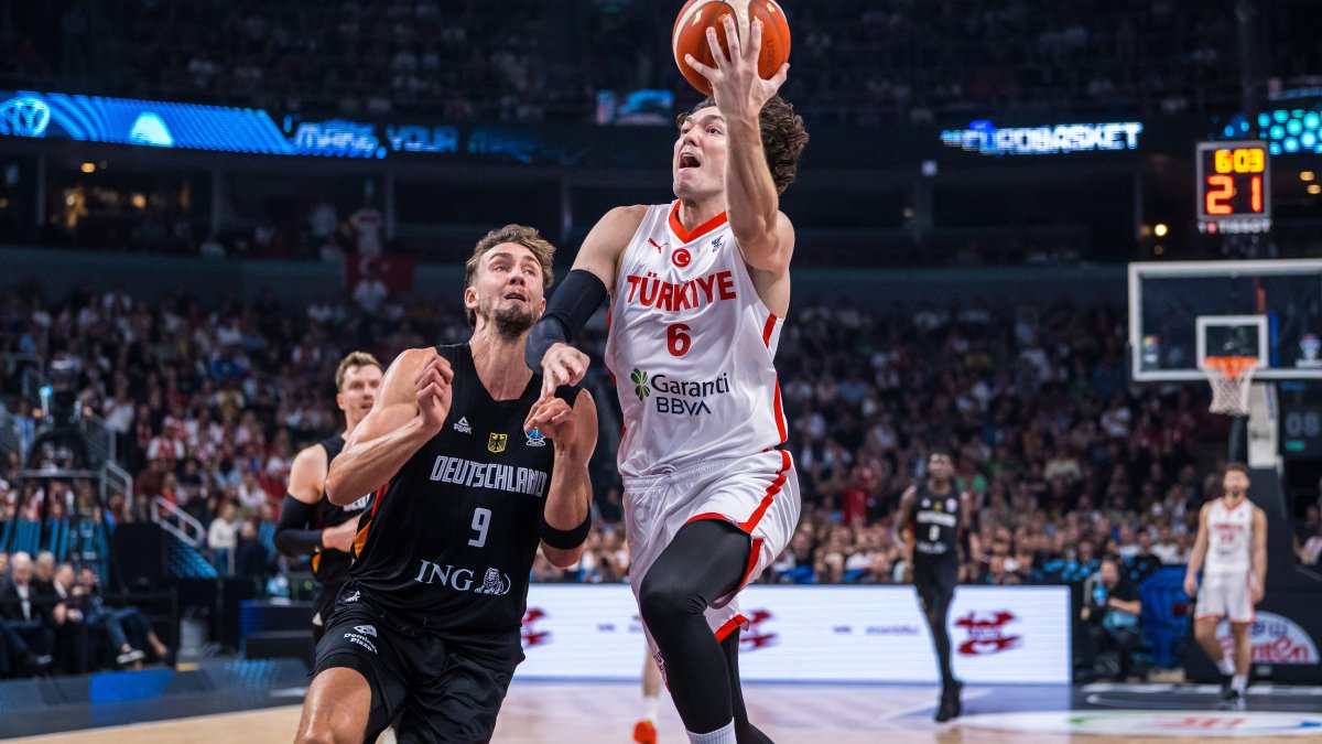 Nefes kesen finalde Almanya'ya kaybettik: A Milli Basketbol Takımı Avrupa ikincisi
