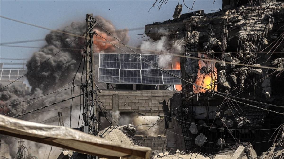 İsrail, son 4 günde BM'nin 10 binasını vurdu